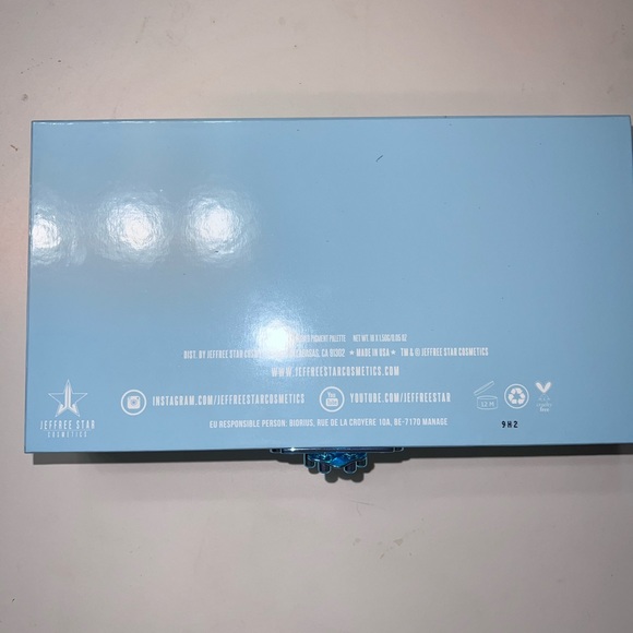 Brand new Jeffree Star Blue Blood artistry palette - Picture 8 of 8